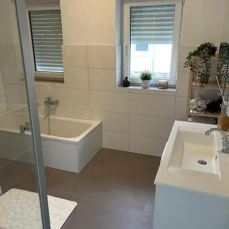 Lux Apartmant 2 *